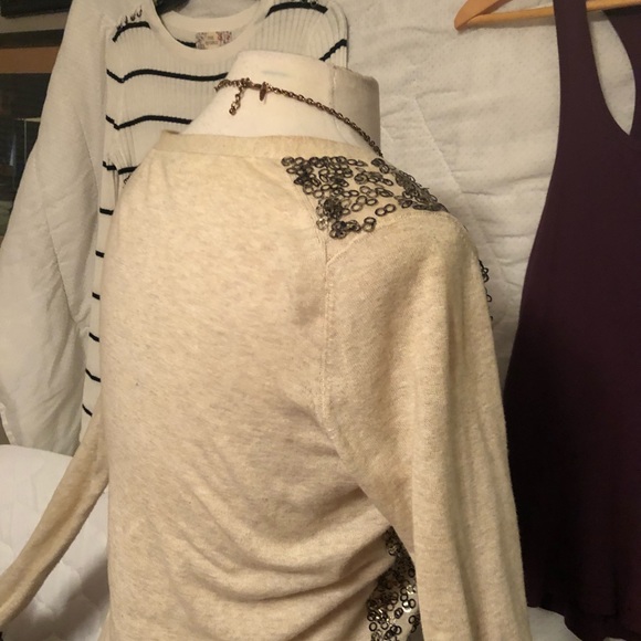 NO OFFERS JUST HIT BUY 🍓VS MODA crop sweater - Picture 4 of 7